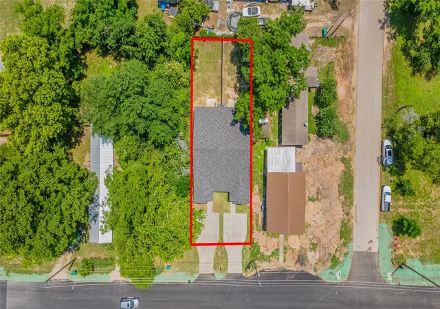 36th image of 405 W Worsham St, Willis, TX 77378 | MLS# 52934399