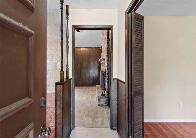4th image of 10507 Huntington Way Dr, Houston, TX 77099 | MLS# 8503137