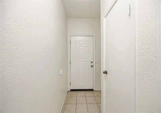 Photo 2 of Sale Pending at 7589 Cambridge St #B, Houston, TX 77054 | MLS# 41146417 | Listing updated on 2026-09-21