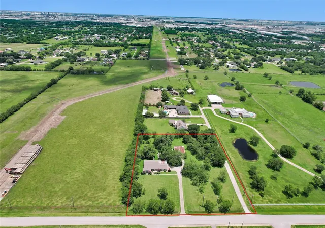 46th image of 11120 N D St, La Porte, TX 77571 | MLS# 35740730