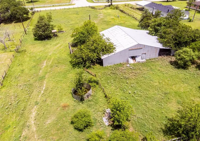 Homes for sale in Giddings, TX | 5951 Acres Cr 208, Giddings, TX 78942 | MLS# 18160123
