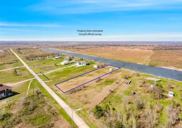 3rd image of 0000 South Redfish Tract 1, Hitchcock, TX 77563 | MLS# 27906651