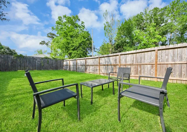 Photo 3 of Single family home for sale at 9027 Madera Rd #A/B, Houston, TX 77078 | MLS# 82621885 | Listing updated on 2026-09-10