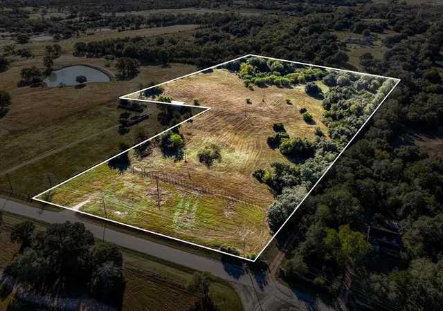2nd image of 10702 Palestine Rd, Brenham, TX 77833 | MLS# 57377753