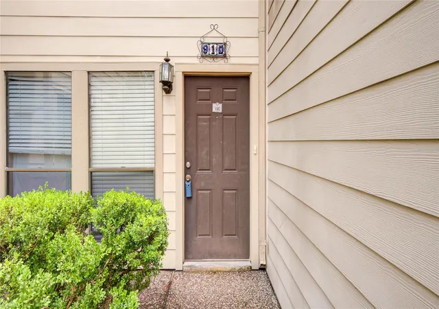 Homes for sale in Houston, TX | 2277 S Kirkwood Rd #910, Houston, TX 77077 | MLS# 50553675