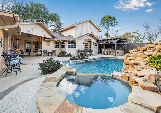 Photo 1 of Sale Pending at 1502 Adkins Rd, Houston, TX 77055 | MLS# 17300734 | Listing updated on 2026-09-21