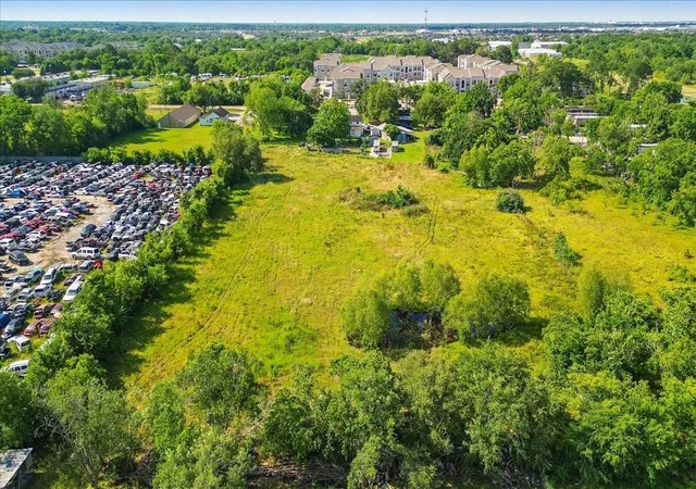 Photo 4 of Land for sale at 3921 Almeda Genoa Rd, Houston, TX 77047 | MLS# 74191859 | Listing updated on 2026-09-02