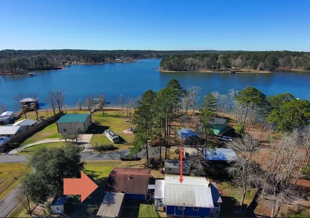 Homes for sale in Burkeville, TX | 170 Crestwood Dr, Burkeville, TX 75932 | MLS# 29211058