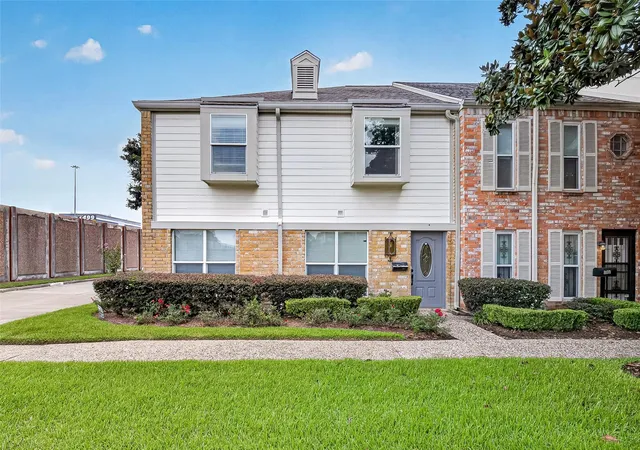 Photo 1 of Townhouse for sale at 10383 Briar Forest Dr, Houston, TX 77042 | MLS# 23110919 | Listing updated on 2026-10-02