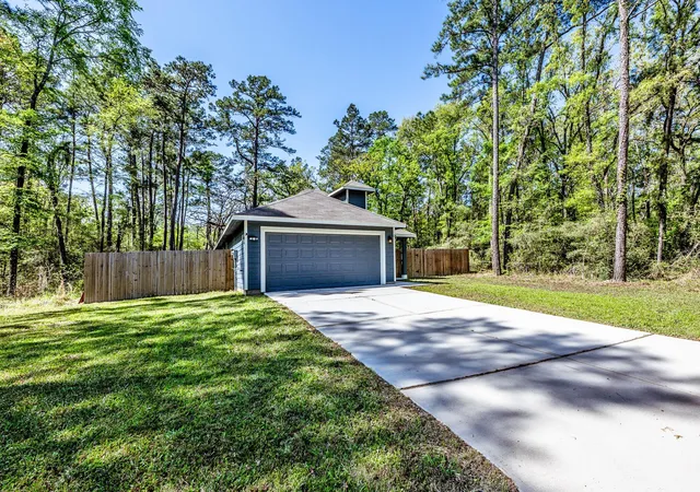 2nd image of 28605 Cedar Ct, Huntsville, TX 77320 | MLS# 66426613