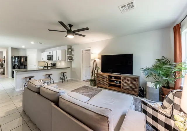Photo 3 of Single family home for sale at 28605 Cedar Ct, Huntsville, TX 77320 | MLS# 66426613 | Listing updated on 2026-09-17