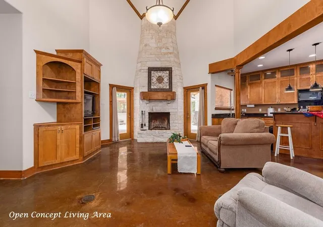 Photo 3 of Single family home for sale at 801 Caspers Cvs, Lufkin, TX 75904 | MLS# 73876569 | Listing updated on 2026-08-06