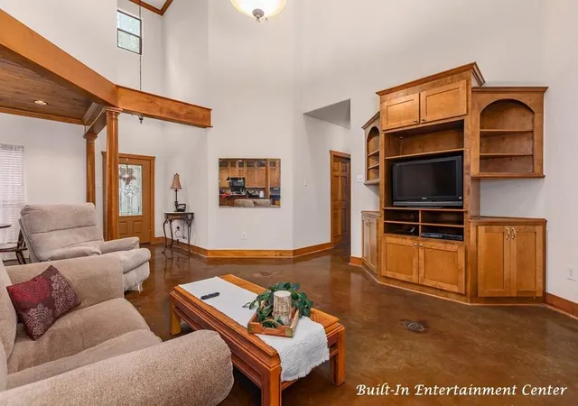 Photo 4 of Single family home for sale at 801 Caspers Cvs, Lufkin, TX 75904 | MLS# 73876569 | Listing updated on 2026-08-06