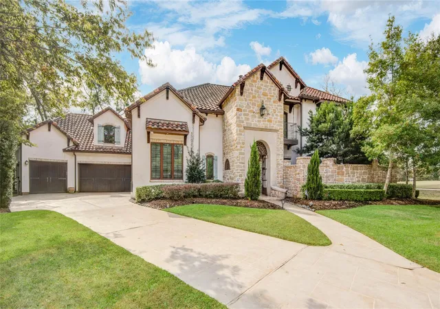 Photo 1 of Mansion for sale at 10 Sullivans Ln, Missouri City, TX 77459 | MLS# 41983818 | Listing updated on 2026-08-20
