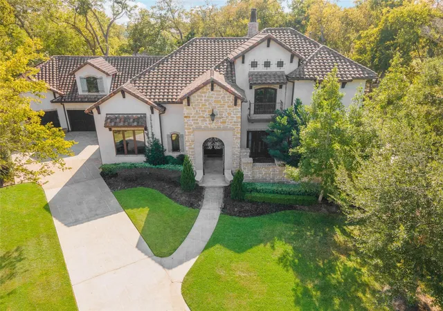 Photo 3 of Mansion for sale at 10 Sullivans Ln, Missouri City, TX 77459 | MLS# 41983818 | Listing updated on 2026-08-20
