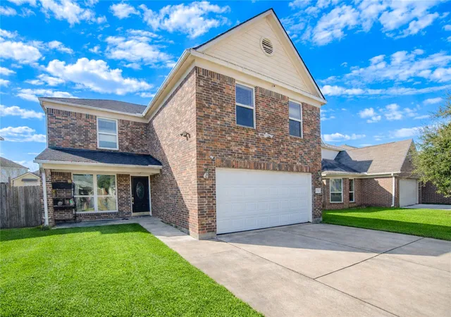 Photo 3 of Single family home for sale at 12510 Greensbrook Forest Dr, Houston, TX 77044 | MLS# 16156593 | Listing updated on 2026-07-05
