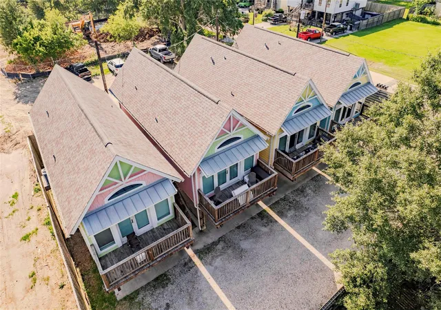 1st image of 50 W 8th St #A-D, Kemah, TX 77565 | MLS# 92795098