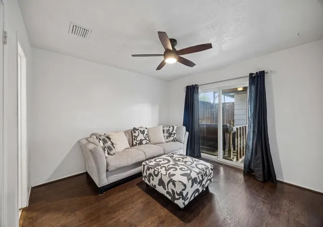 Photo 3 of Townhouse for sale at 7311 Chasewood Dr, Missouri City, TX 77489 | MLS# 37186023 | Listing updated on 2026-08-26