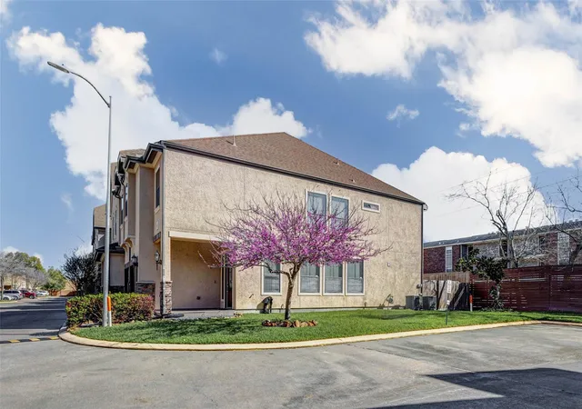 5th image of 3043 Royal Oaks Grv, Houston, TX 77082 | MLS# 50140690