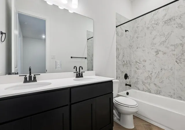 Photo 3 of Single family home for sale at 1306 Berry Brk Dr, Missouri City, TX 77459 | MLS# 59434480 | Listing updated on 2026-09-20
