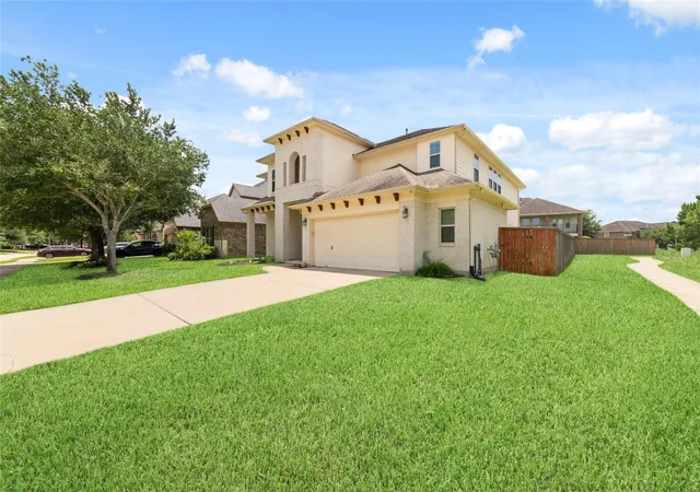 Photo 3 of Single family home for sale at 27815 Halls Farms Ln, Fulshear, TX 77441 | MLS# 42415495 | Listing updated on 2026-08-16