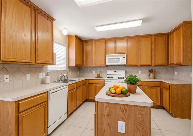 Photo 4 of Single family home for sale at 14914 Forest Enclave Ln, Houston, TX 77068 | MLS# 71830045 | Listing updated on 2026-08-29