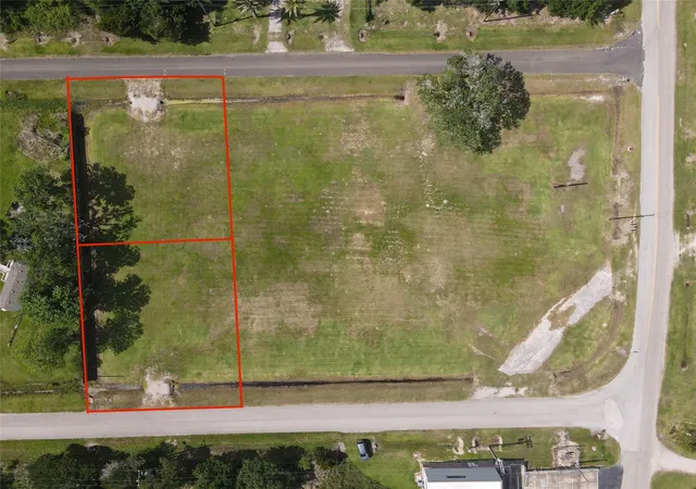 10th image of 00 W Bayshore Dr, Anahuac, TX 77514 | MLS# 50389583