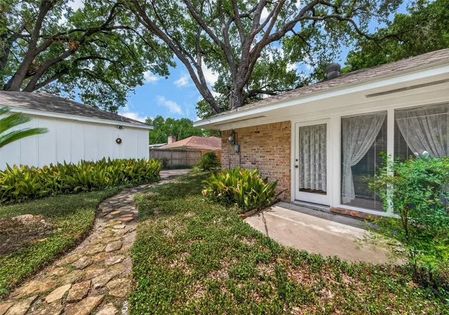 42nd image of 8507 Langdon Ln, Houston, TX 77036 | MLS# 42647536