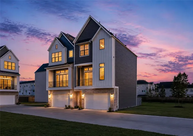 1st image of 8720 Aquino Ln, Houston, TX 77055 | MLS# 70604367