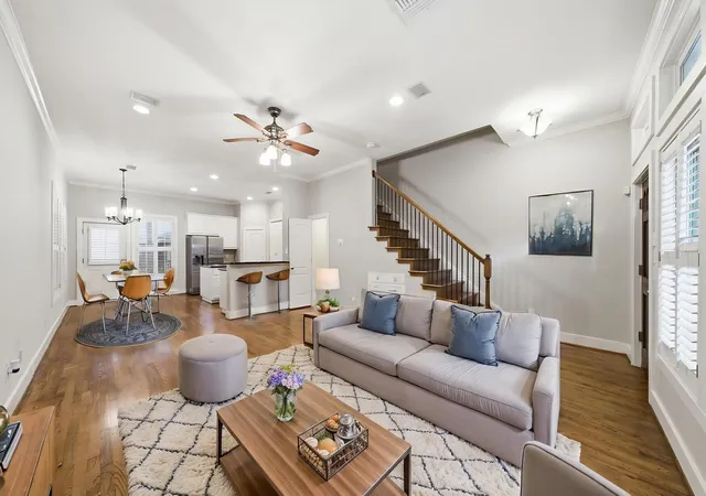 4th image of 1118 Edwards St, Houston, TX 77007 | MLS# 47173585