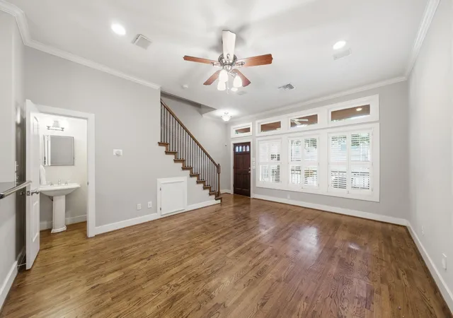 5th image of 1118 Edwards St, Houston, TX 77007 | MLS# 47173585