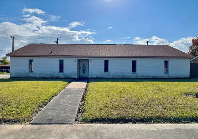 Photo 1 of Single family home for sale at 903 W 8th Street, Freeport, TX 77541 | MLS# 2320790 | Listing updated on 2026-01-05