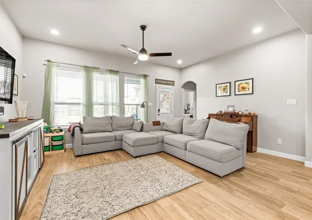 Photo 4 of Single family home for sale at 8910 Beacon Ml Dr, Cypress, TX 77433 | MLS# 5438459 | Listing updated on 2026-09-05