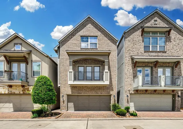 1st image of 8418 Oak Leaf Point Dr, Houston, TX 77055 | MLS# 84284314