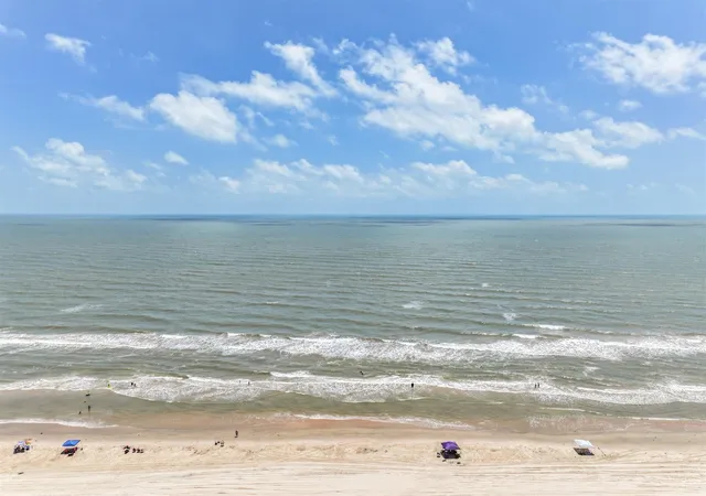 4th image of 143 W Palm St, Surfside Beach, TX 77541 | MLS# 28779252