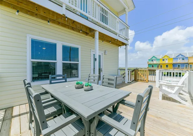 5th image of 143 W Palm St, Surfside Beach, TX 77541 | MLS# 28779252