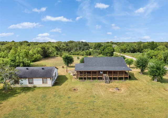 Photo 1 of Single family home for sale at 4703 Lake Dr, Brazoria, TX 77422 | MLS# 93527382 | Listing updated on 2026-08-29