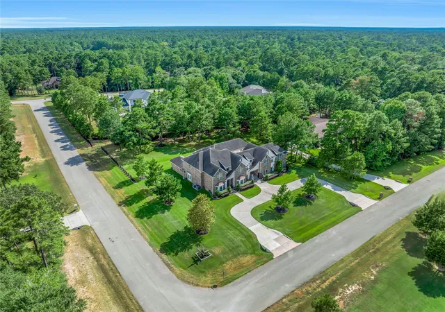 2nd image of 28946 Village Trl, Magnolia, TX 77355 | MLS# 68938543