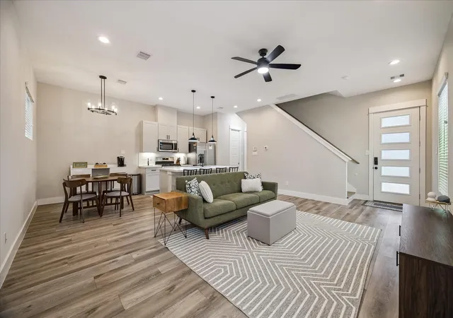 Single family home for sale at 1193 W Tidwell Rd, Houston, TX 77091 | MLS# 47085943 | Listing updated on 2026-10-05
