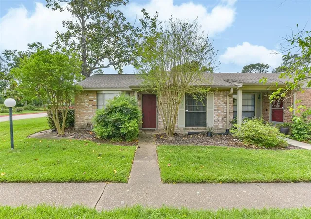 Condominium at 8801 Hammerly Blvd #1309, Houston, TX 77080 | MLS# 53080288 | | Sold on 2025-08-29