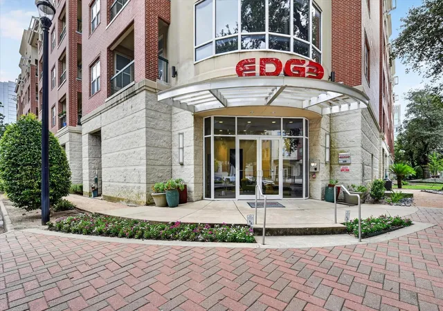 2nd image of 300 St Joseph Pkwy #116, Houston, TX 77002 | MLS# 27663793