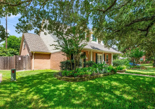 Photo 2 of Single family home for sale at 24202 Falcon Point Dr, Katy, TX 77494 | MLS# 3552595 | Listing updated on 2026-09-19