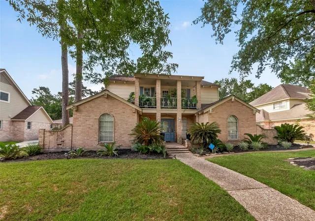 Photo 2 of Single family home for sale at 5727 Green Springs Dr, Houston, TX 77066 | MLS# 40113526 | Listing updated on 2026-09-20
