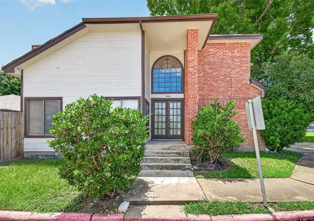 Photo 1 of Single family home for sale at 13823 Royal Oak St, Houston, TX 77083 | MLS# 2239815 | Listing updated on 2026-09-21