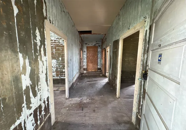 Photo 4 of Single family home for sale at 1220 34th Street, Galveston, TX 77550 | MLS# 95793559 | Listing updated on 2026-07-29