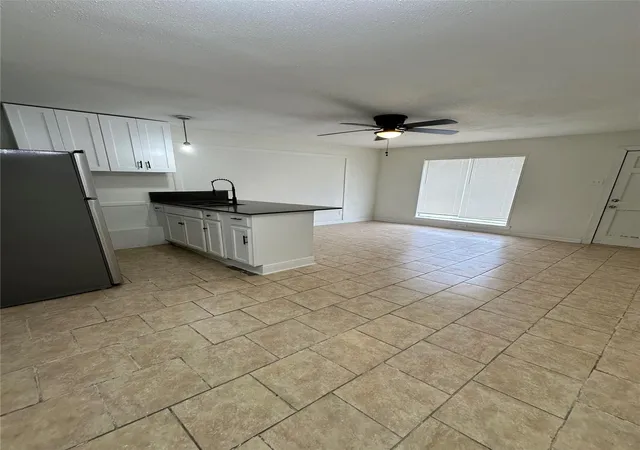 4th image of 7610 Red Robin Ln, Houston, TX 77075 | MLS# 57513233
