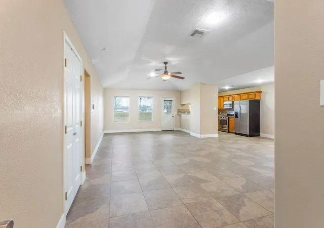 3rd image of 509 Teal Dr, Dickinson, TX 77539 | MLS# 37702589