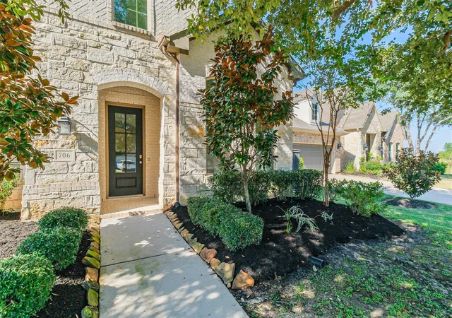3rd image of 706 Suncatcher Cir, Richmond, TX 77406 | MLS# 74352218
