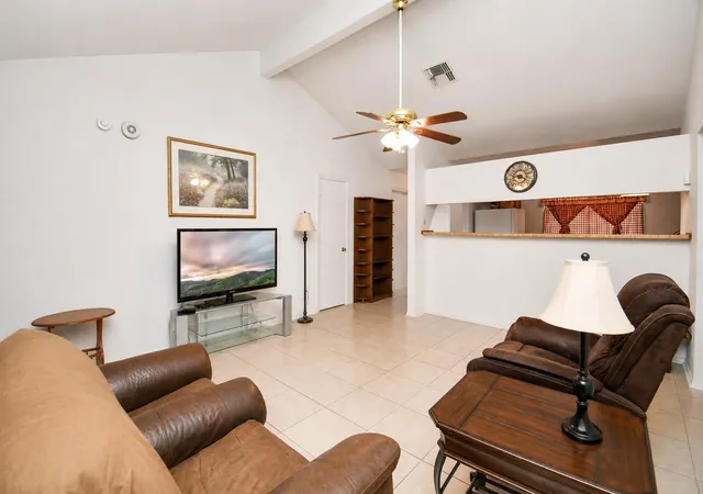 Photo 2 of Single family home for sale at 4711 Misty Shadows Dr, Houston, TX 77041 | MLS# 35684163 | Listing updated on 2026-07-09