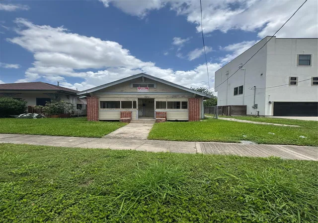 Photo 3 of Land for sale at 3265 Holman St, Houston, TX 77004 | MLS# 9485956 | Listing updated on 2026-09-08